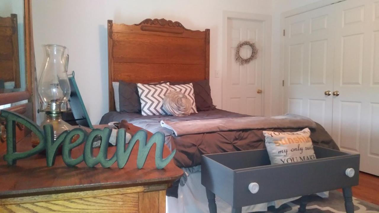 Marvels On The Creek Bed & Breakfast East New Market ภายนอก รูปภาพ